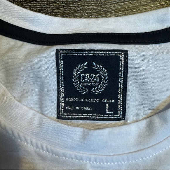CR24 Chrome Edge White Legend 23 Bear Graphic T-Shirt - Picture 4 of 7